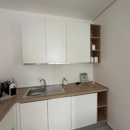 The Nest مونوبولي